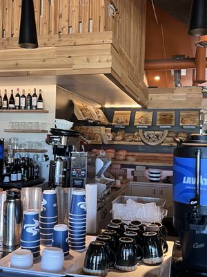 Evergreen Bread & Cocktail Lounge by null