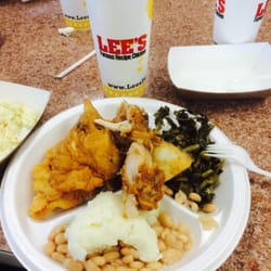 Lee's Famous Recipe Chicken - Collard greens and more! Hmmmmmm yummy!!!!