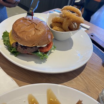 Broken Yolk Cafe - Old reliable burger - Breakfast & Brunch Near Me - Santee, California
