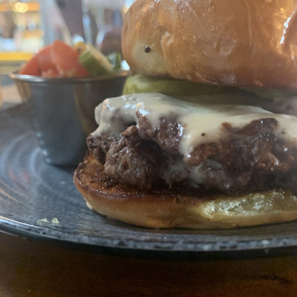 VINYL - Vinyl burger - New American Near Me - Charlotte, North Carolina VINYL - Vinyl burger - New American Near Me - Charlotte, North Carolina