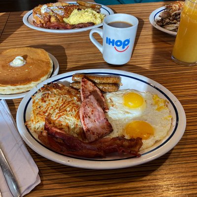 IHOP by null