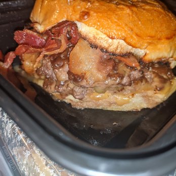 Duke's Grocery - Burgers Near Me - Washington, DC, District of Columbia Duke's Grocery - Burgers Near Me - Washington, DC, District of Columbia