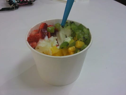 Photo of Mixx Frozen Yogurt - Allston, MA, US.
