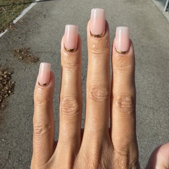 Ace Nail Lounge - Nail Salons Near Me - Sherman Oaks, California