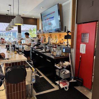 CRAFT Coconut Grove - Bar - Breakfast & Brunch Near Me - Miami, Florida CRAFT Coconut Grove - Bar - Breakfast & Brunch Near Me - Miami, Florida