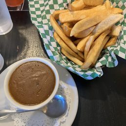 Appetizer - chips with curry sauce dip