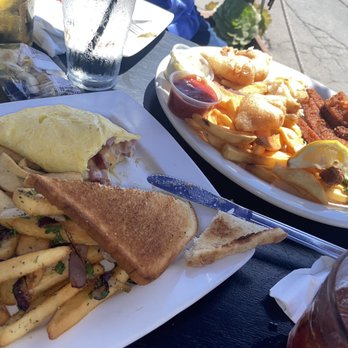 Britannia Arms - ham and cheese omelette, fish combo - Pubs Near Me - Capitola, California Britannia Arms - ham and cheese omelette, fish combo - Pubs Near Me - Capitola, California
