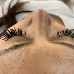 Lash Lounge - From ordinary to