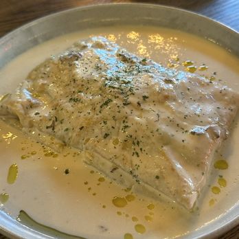 Foreigner - Chicken and mushroom crepe - Breakfast & Brunch Near Me - San Mateo, California Foreigner - Chicken and mushroom crepe - Breakfast & Brunch Near Me - San Mateo, California