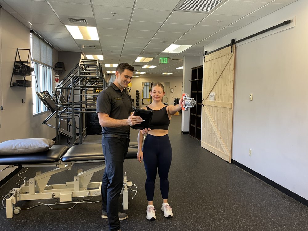 Longevity Physical Therapy - La Costa Logo