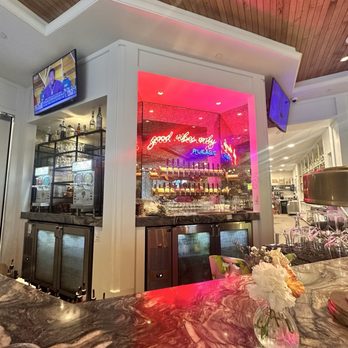 State Fare Kitchen & Bar-The Woodlands - Large draft list of local craft beer - Breakfast & Brunch Near Me - Spring, Texas State Fare Kitchen & Bar-The Woodlands - Large draft list of local craft beer - Breakfast & Brunch Near Me - Spring, Texas