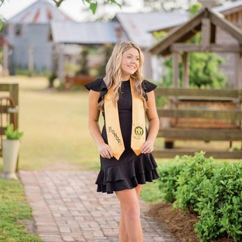 Oak Hill Farm - Senior photo session - Wedding Chapels Near Me - Hahira, Georgia Oak Hill Farm - Senior photo session - Wedding Chapels Near Me - Hahira, Georgia
