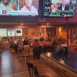 Nuckleheadz Bar & Grill - Inside