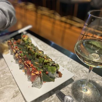 Blue Fin - Sushi Bars Near Me - New York, New York