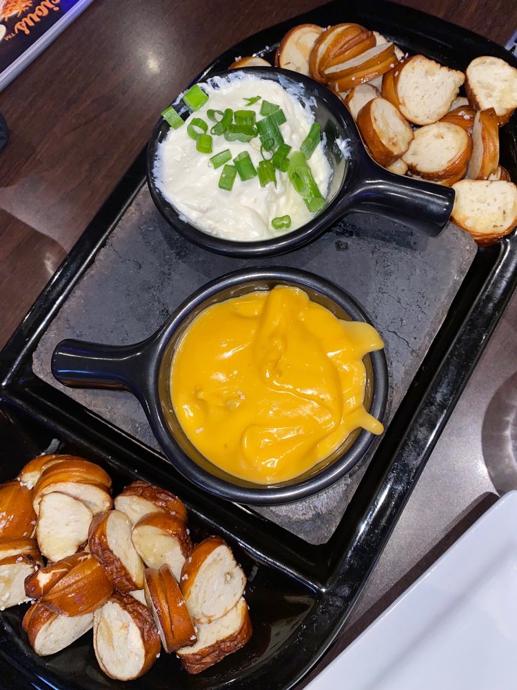 Black Rock Bar & Grill