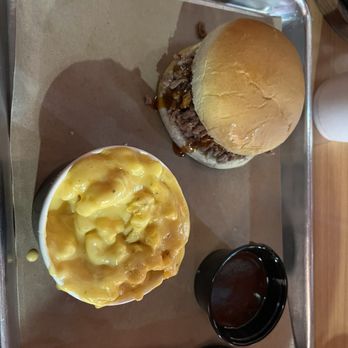Soulman's Bar-B-Que - Chopped beef sandwich with Mac and cheese side - Barbeque Near Me - Quinlan, Texas