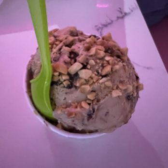 Larry’s Ice Cream & Cafe - Coffee ice cream with nuts on top - Ice Cream & Frozen Yogurt Near Me - Boca Raton, Florida Larry’s Ice Cream & Cafe - Coffee ice cream with nuts on top - Ice Cream & Frozen Yogurt Near Me - Boca Raton, Florida