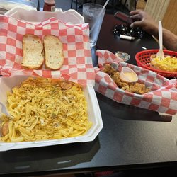 Keland’s Louisiana Seafood & Grill - Trash trash trash