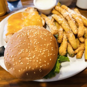 Good Life Cafe - chicken burger with zucchinis! - Vegetarian Near Me - Mammoth Lakes, California