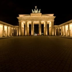 Bully Fahrdienst & Eventreisen - Brandenburger Tor