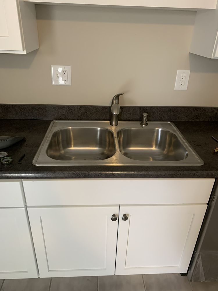 Slide of Reynolds Painting & Home Improvement