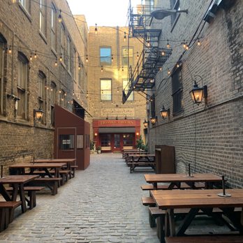 Trivoli Tavern - Walking in feels like you're somewhere else! - American Near Me - Chicago, Illinois Trivoli Tavern - Walking in feels like you're somewhere else! - American Near Me - Chicago, Illinois