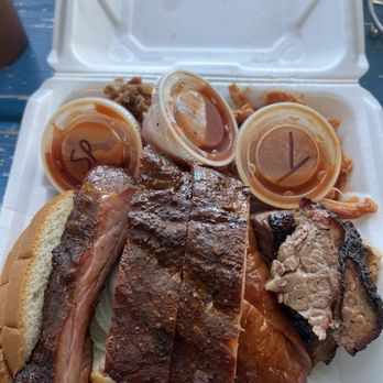 Blue Door Smokehouse - Blue door sampler (4 meats of your choice and 2 sides) - Smokehouse Near Me - Lexington, Kentucky Blue Door Smokehouse - Blue door sampler (4 meats of your choice and 2 sides) - Smokehouse Near Me - Lexington, Kentucky