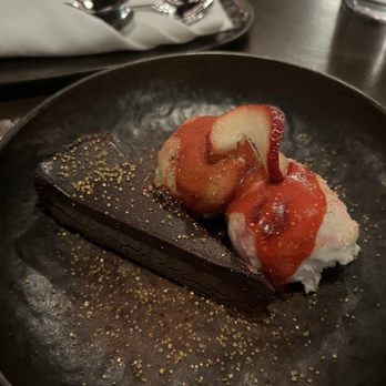Firefall Ranch Yosemite - Chocolate dessert - Hotels Near Me - Groveland, California