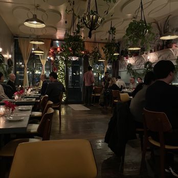 Pepe Giallo - Inside - Italian Near Me - New York, New York