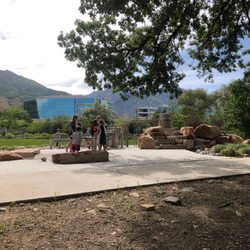 Knudsen's Corner - Interactive water play