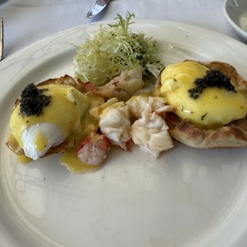 The Frog & The Peach - Lobster Eggs Benedict - New American Near Me - New Brunswick, New Jersey