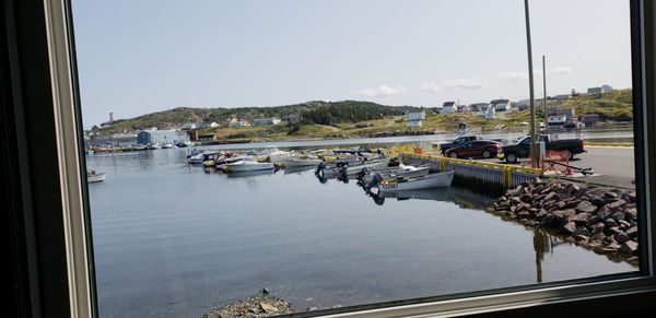 R & J Restaurant by null