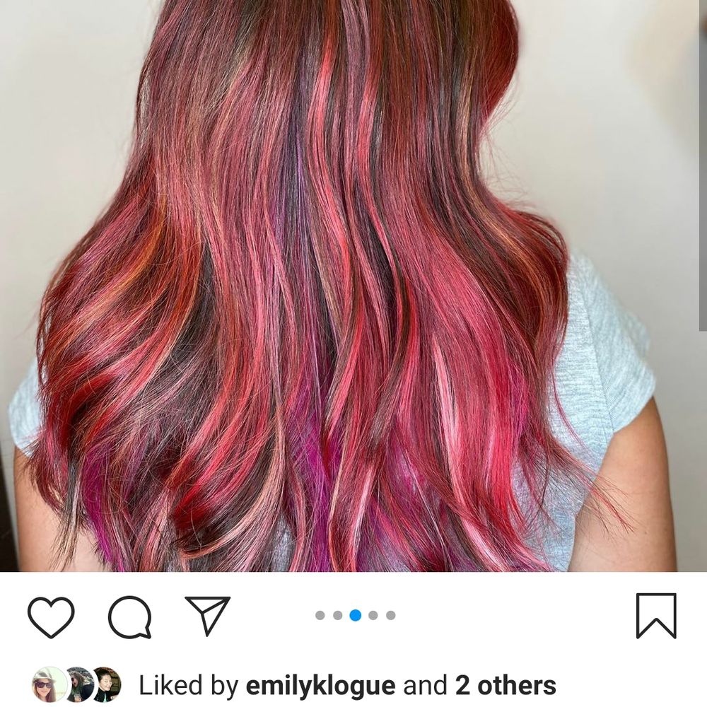 HONEY SUITE 14 - She used 4+ different colors. - Hair Salons Near Me - Seattle, Washington HONEY SUITE 14 - She used 4+ different colors. - Hair Salons Near Me - Seattle, Washington