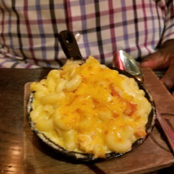 Dinerbar - Lobster Mac & Cheese - Diners Near Me - Rego Park, New York