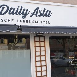 Trang Asia Supermarkt - Neuer Name, neue Schilder nach Renovierung