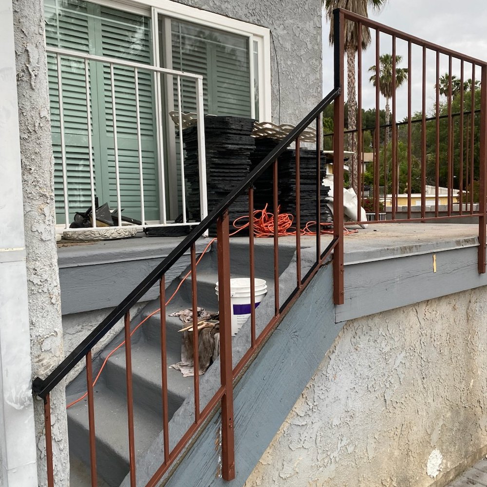 Fency Builders - Obviously, they never removed the railing to sand and paint it. - Fences & Gates Near Me - Los Angeles, California Fency Builders - Obviously, they never removed the railing to sand and paint it. - Fences & Gates Near Me - Los Angeles, California