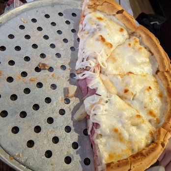 Delfino's Chicago Style Pizza - Pizza Near Me - Seattle, Washington Delfino's Chicago Style Pizza - Pizza Near Me - Seattle, Washington