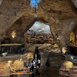 Canyonlands - Inside the restaurant, look around and stay away from the food