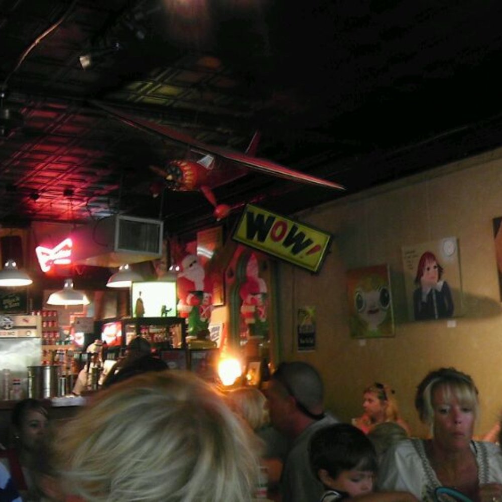Lilly's Pizza - Very cool place - Pizza Near Me - Raleigh, North Carolina