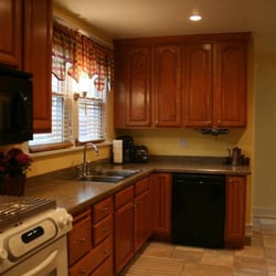 D & W Custom Remodeling - A beautiful kitchen remodel