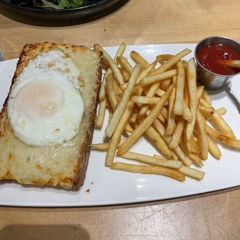 Bachour - Croque Madame - Bakeries Near Me - Coral Gables, Florida