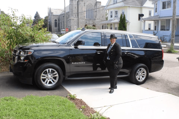 The Best Connecticut Town Car Service - With 12 years plus of service, we will make sure that your trip starting or ending in Connecticut comes with relaxation and the best customer service possible. The Best Connecticut Town Car Service - With 12 years plus of service, we will make sure that your trip starting or ending in Connecticut comes with relaxation and the best customer service possible.
