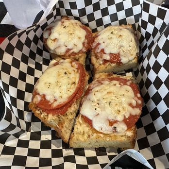 Wise Guys Pizzeria - Papa's Pepperoni Pizza Bread - Pizza Near Me - Orange, California