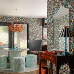 MTN Modern Vacation - The Stray Dog Design House for nightly rental on Lookout Mtn.