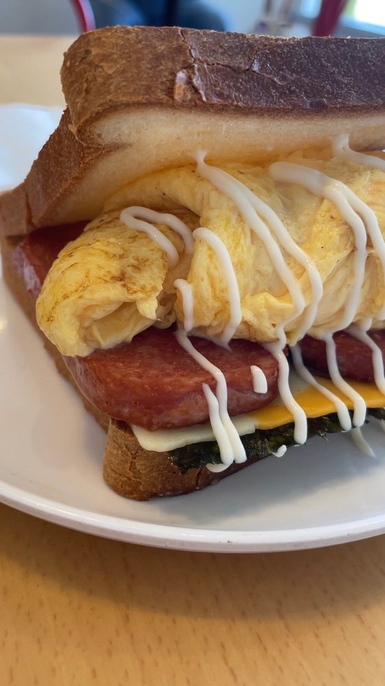 BREAD X BUTTER CAFE Updated September 2024 4685 Kingsway, Burnaby