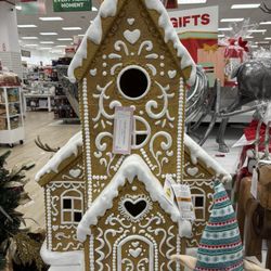 Marshalls-Mega - I absolutely love and collect Gingerbread men and the like! (12/13/24)