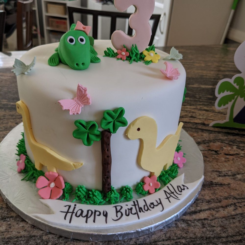 La Paz Bakery - 3 years old. Cute cake. - Bakeries Near Me - Canoga Park, California La Paz Bakery - 3 years old. Cute cake. - Bakeries Near Me - Canoga Park, California