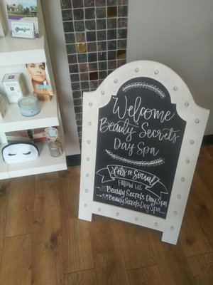 BEAUTY SECRETS COLLECTIVE - 225 Photos & 133 Reviews - 8510 W Deer