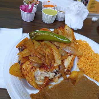 Chicken Pullita - 3 piece chicken meal  Daily special - Mexican Near Me - Arlington, Texas