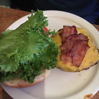 Ray's Place - Bacon cheeseburger - American Near Me - Kent, Ohio